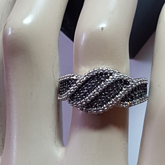 Cluster Cocktail Ring Cubic Zirconia 925 Size 9 BLACK AND CLEAR CZ MODERNISTIC - Picture 7 of 8